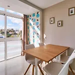 Bay View Andrea Mit Meerblick Und Pool דירה